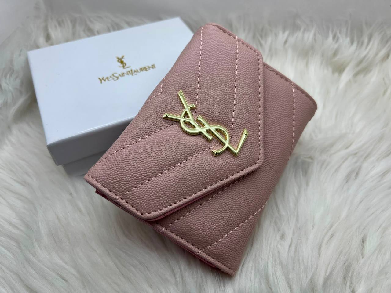 Wallets
45 dhs🇦🇪🇦🇪
with box

Zain182
♥️♥️♥️