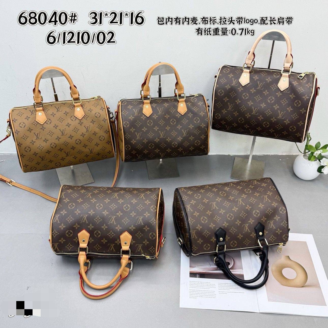 LV
sᴘᴇᴇᴅʏ ʙᴀɴᴅᴏᴜʟɪᴇ̀ʀᴇ
ɪɴ sɪɢɴᴀᴛᴜʀᴇ ᴍᴏɴᴏɢʀᴀᴍ
ᴄᴏᴡʜɪᴇ ʟᴇᴀᴛʜᴇʀ ᴛʀɪᴍ
ᴡɪᴛʜ ʟᴏɴɢ ʙᴇʟᴛ sᴛʀᴀᴘ
sɪᴢᴇ : 31 cm

75 dhs🗽

Zain31
♥️♥️♥️