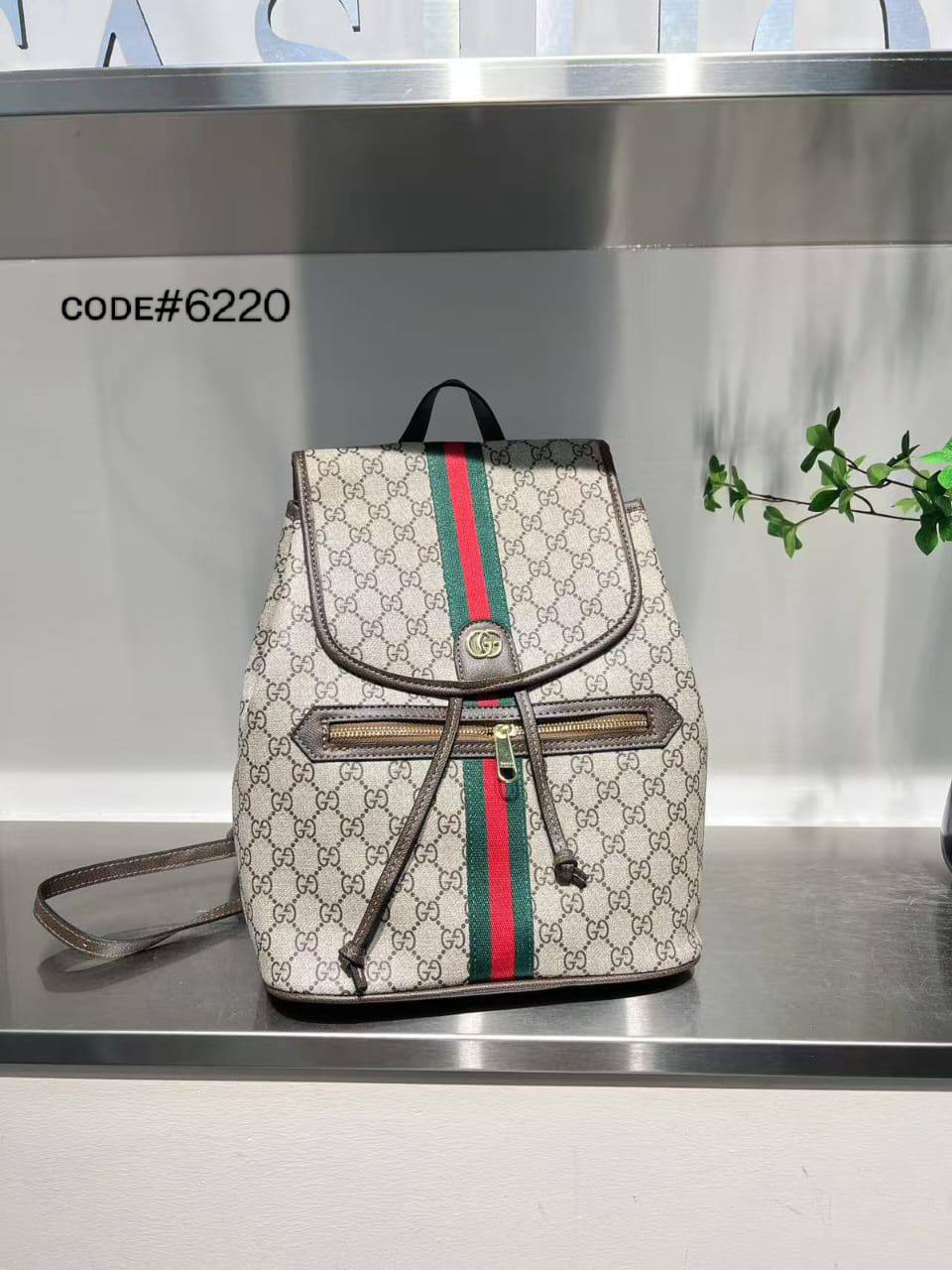 GUCCI BAGPACK
ғʟᴀᴘ ʙᴏᴛᴛᴏɴ ᴋɴᴀᴘsᴀᴄᴋ
sɪᴢᴇ : 28 cm

75 dhs🪙🌨️

Zain31
♥️♥️♥️