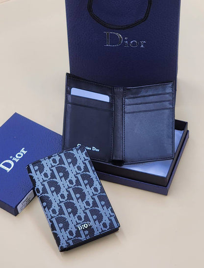 Dior wallet for men 
good quality 
45 dhs💓

Zain59
♥️♥️♥️