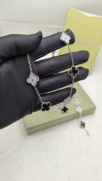 VC

Master Quality
Necklace, Earrings & Bracelet
280 dhs🇦🇪  with Normal Box 🎁
300 dhs🇦🇪 with Good Box 🎁

345 dhs🇦🇪 withmaster box

Zain210
♥️♥️♥️