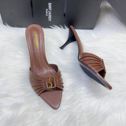 OFFER 
Discount
140 dhs🪙🖤
SIZE 36-41 available
Limit Stock

Zain88
♥️♥️♥️