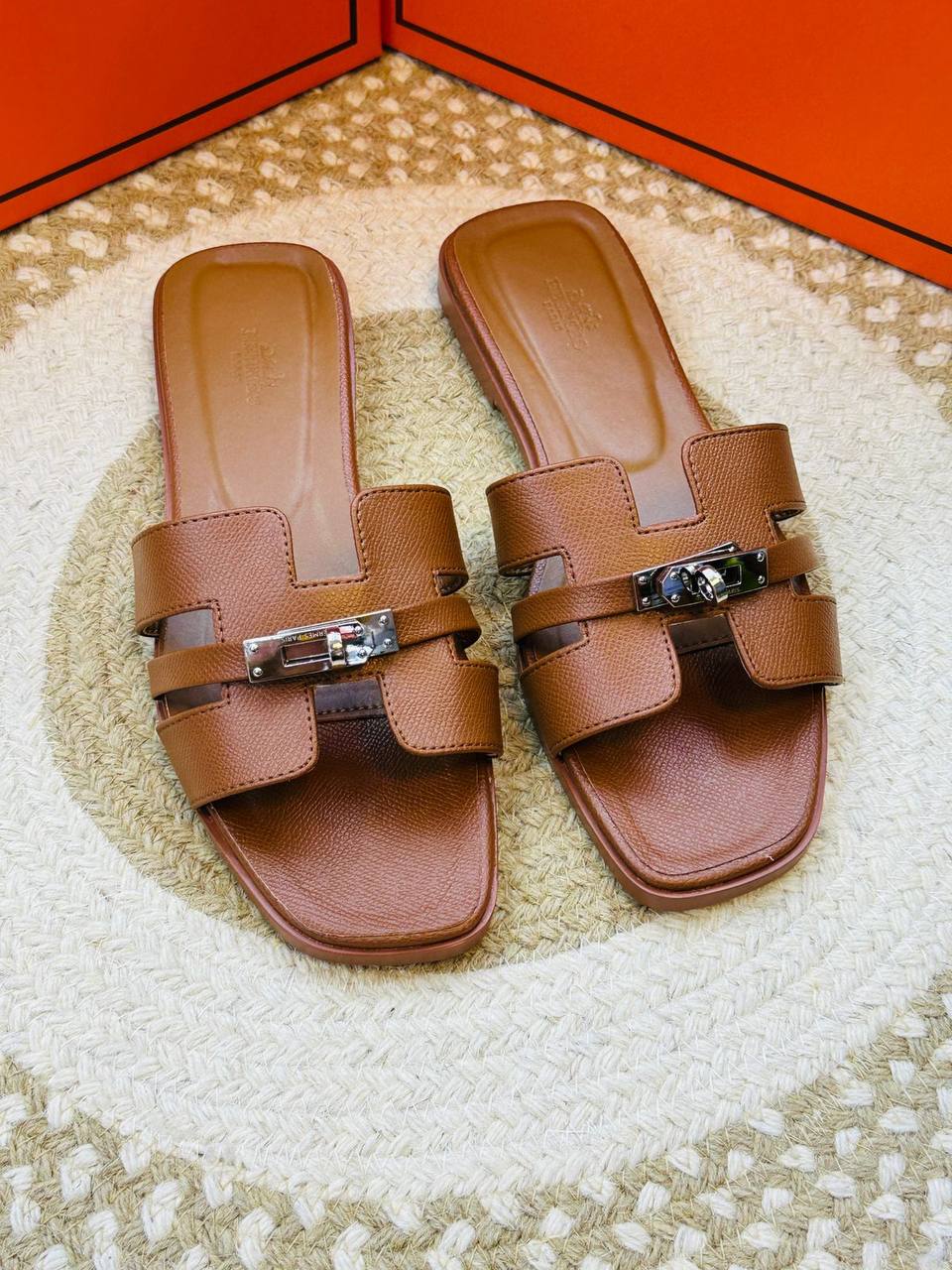 Hermes
Size 36-42 
100 dhs🪙🌨️

Zain132
♥️♥️♥️
