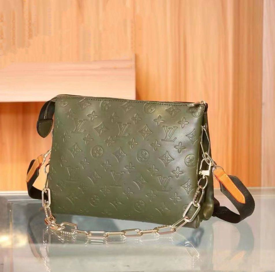 LV

GOOD QUALITY 

WITH BOX 
🎁🎁🎁

115 dhs✅

Zain39
♥️♥️♥️