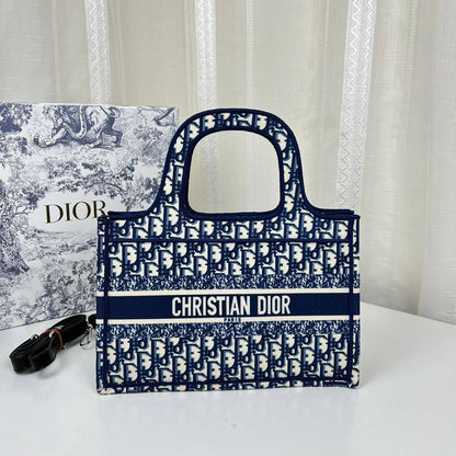 Bags offer
80 dhs✅
Limit Stock

Zain137
♥️♥️♥️