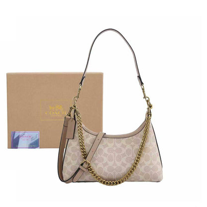 Coach

with box
🎁🎁🎁

90 dhs🪙🌨️

Zain143
♥️♥️♥️