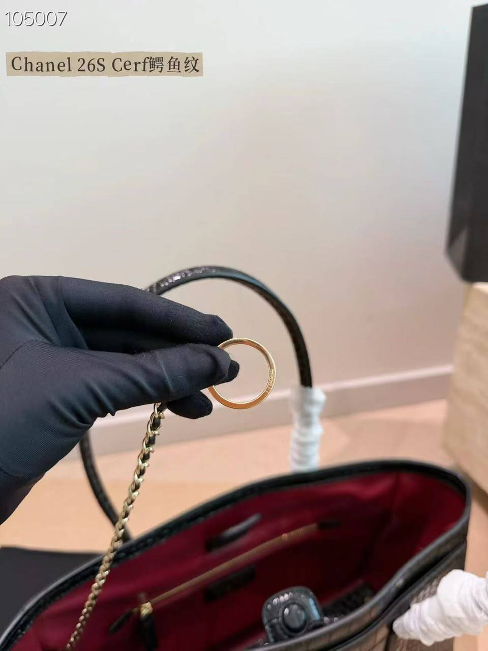 Chanel
Copy one 
with box 
280 dhs🇦🇪🇦🇪

Zain137
♥️♥️♥️