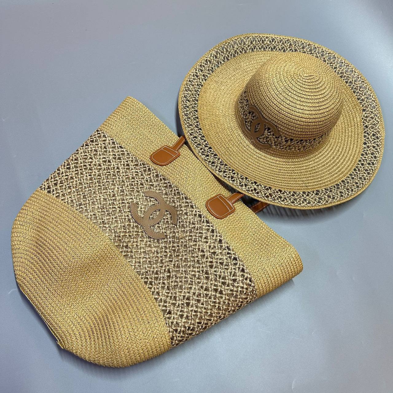 BEACH BAG 

NEW CAME ,

GOOD QUALITY ,

BAG AND 
HAT ONE SET 
90 dhs🇦🇪🇦🇪

Zain39
♥️♥️♥️