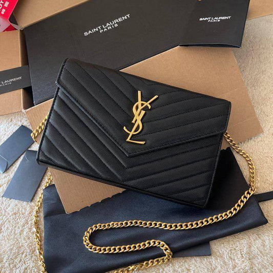 YSL

 Good Quality 

With Box 
🎁🎁🎁

100 dhs✅

Zain250
♥️♥️♥️