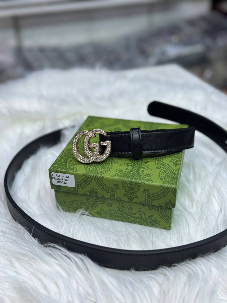 Ladies belt

With box 
🎁🎁🎁

40 dhs🪙🌨️

Zain93
♥️♥️♥️
