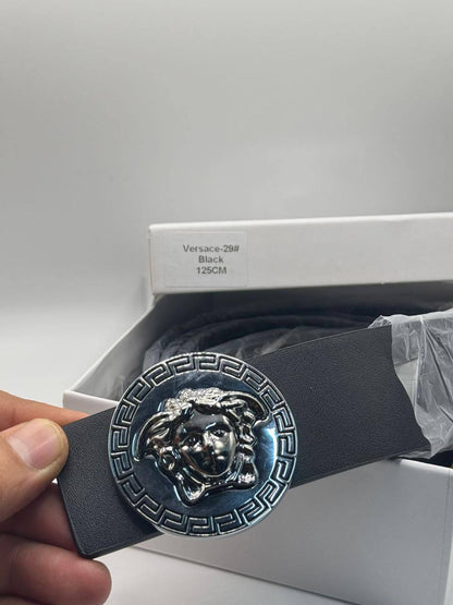 Belts

With box 
🎁🎁🎁

40 dhs🪙🌨️

Zain93
♥️♥️♥️