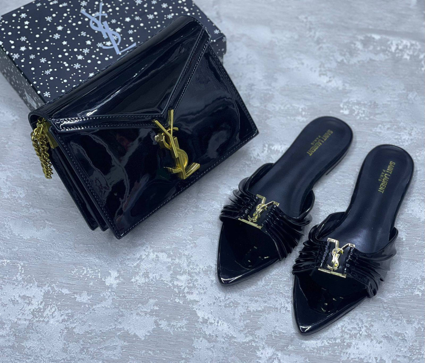YSL
Bag&shoes. Set.  
170 dhs❣️

Zain175
♥️♥️♥️