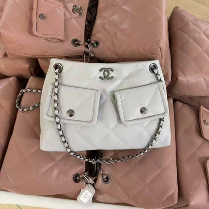 Chanel 
good quality 
110 dhs🇦🇪

Zain278
♥️♥️♥️
