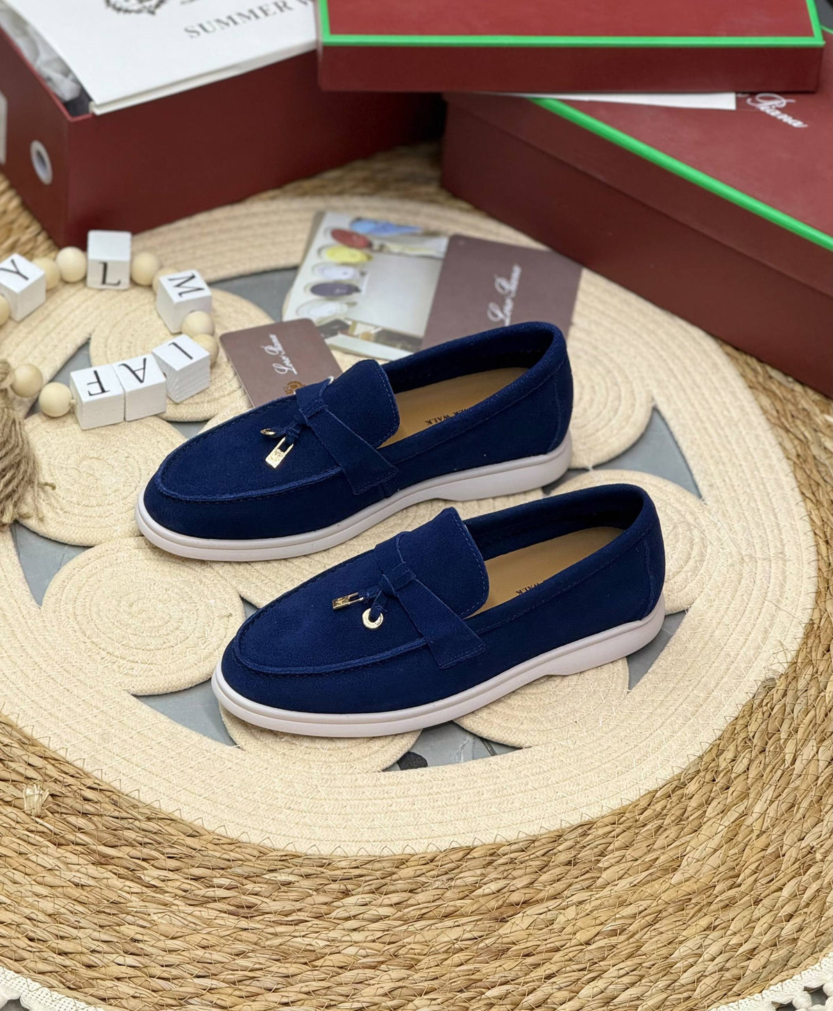 New Aqua heel 

Size. 36 to 41 

 125 dhs🇦🇪🇦🇪

Zain80
♥️♥️♥️