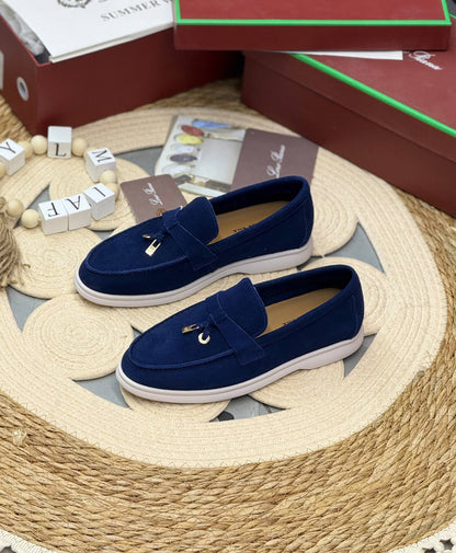 New Aqua heel 

Size. 36 to 41 

 125 dhs🇦🇪🇦🇪

Zain80
♥️♥️♥️