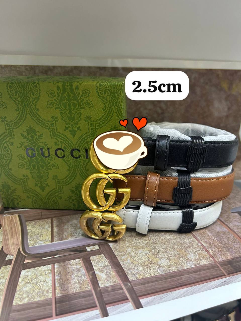 Leather belt

with box 
🎁🎁🎁

60 dhs✅

Zain190
♥️♥️♥️
