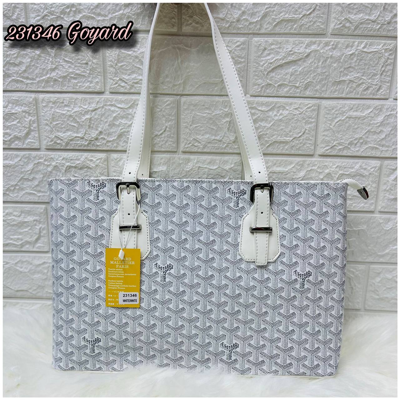 Goyard BiG Size 
110 dhs🪙🌨️

Zain232
♥️♥️♥️