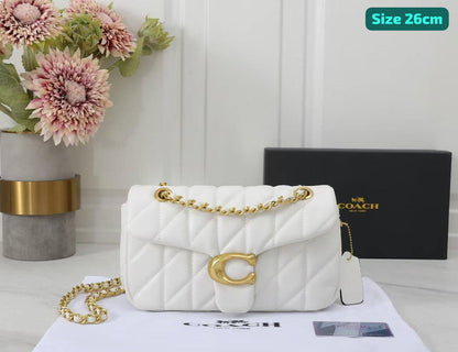 Coach

Good quality 

with box 
🎁🎁🎁

110 dhs🪙🌨️

Zain186
♥️♥️♥️