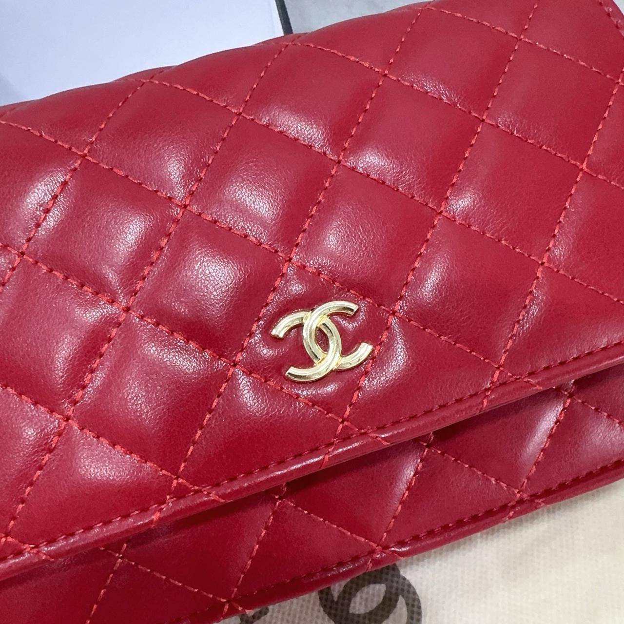 Chanel
21*14*7cm
65 dhs💓

Zain17
♥️♥️♥️