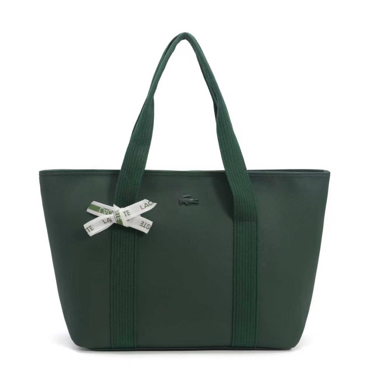 NEW CAME
LACOSTE BAG
GOOD QUALITY
55 dhs🇦🇪🇦🇪

Zain40
♥️♥️♥️