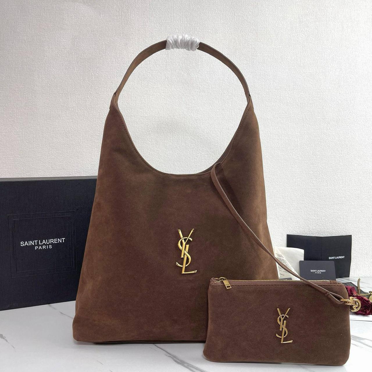 YSL 
NEW CAME GOOD QUALITY 
115 dhs❤️

Zain39
♥️♥️♥️