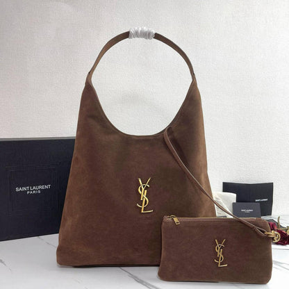 YSL 
NEW CAME GOOD QUALITY 
115 dhs❤️

Zain39
♥️♥️♥️