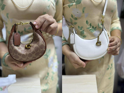 🍒 Coach Jonie

1️⃣ First quality +🎁

Size : 16.5 * 9 cm

80 dhs✅

with box
🎁🎁🎁

Zain115
♥️♥️♥️
