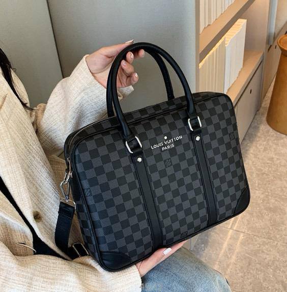 Laptop bags
90 dhs🇦🇪🇦🇪

Zain17
♥️♥️♥️