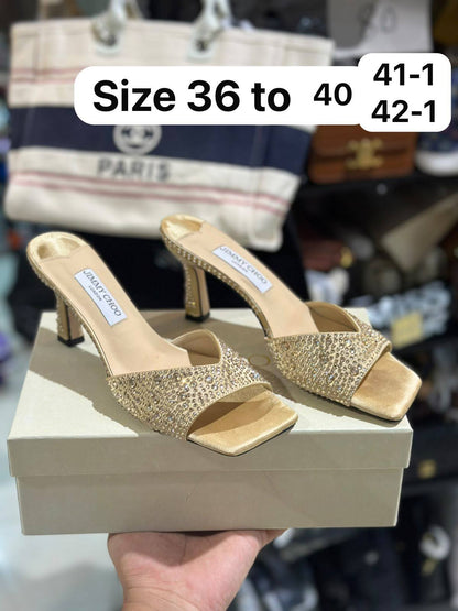 Jimmy  choo

100 dhs🇦🇪🇦🇪

Zain103
♥️♥️♥️