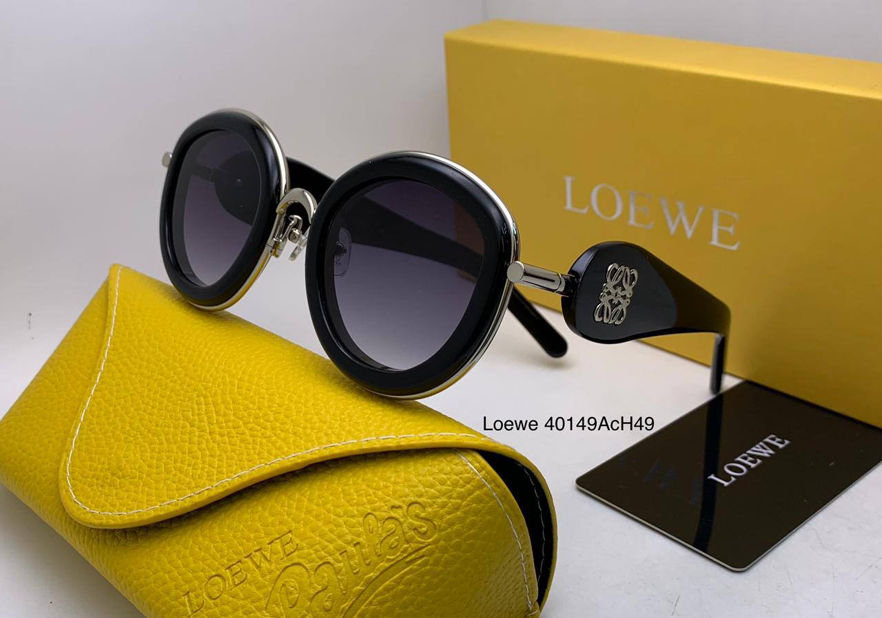 Loewe
super master quality 
180 dhs✅

Zain126
♥️♥️♥️