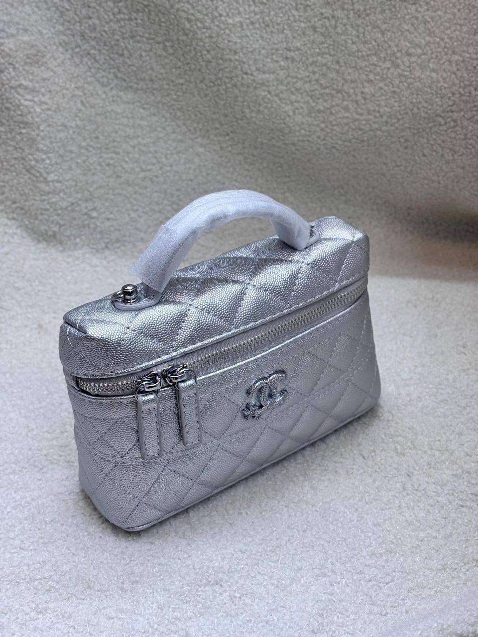 Chanel

With box🎁🎁🎁

90 dhs💓

Zain95
❤️❤️❤️