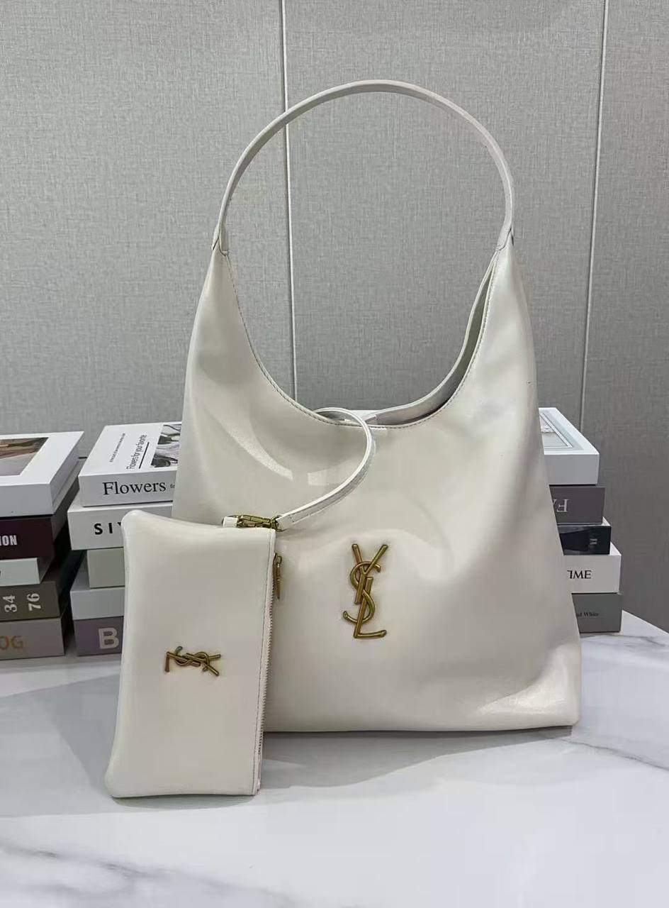 YSL

95 dhs🪙🌨️

Zain253
♥️♥️♥️