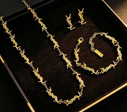 YSL Set 
Necklace 
Earrings 
Bracelet 
*Master quality* 🎗️

*140* AED normal box 📦

Zain48
♥️♥️♥️