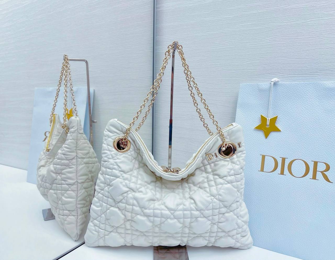 DIOR 

NEW DESIGN  

GOOD QUALITY 

110 DHS🇦🇪🇦🇪🇦🇪

Zain295
♥️♥️♥️