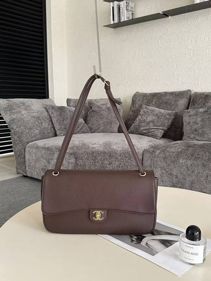 Chanel

120 dhs

33 cm

Zain143
♥️♥️♥️