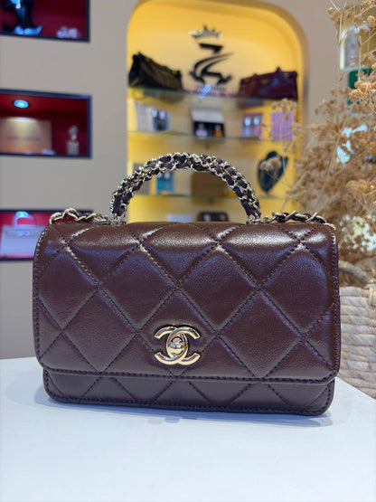 Chanel
100 dhs💓

Zain158
♥️♥️♥️