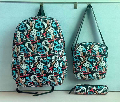 School bags
Is 1 pic 75 dhs💓 
Size 46*31 

Zain161
♥️♥️♥️
