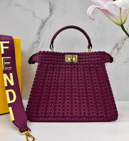 FENDI COPY ONE NEW CAME 
210 dhs🇦🇪🇦🇪

Zain295
♥️♥️♥️