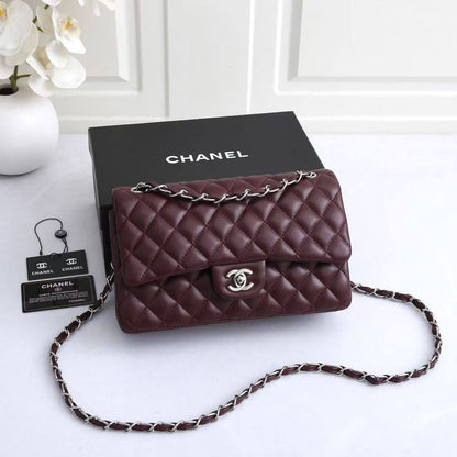 Chanel
with box
110 dhs💓

Zain143
♥️♥️♥️