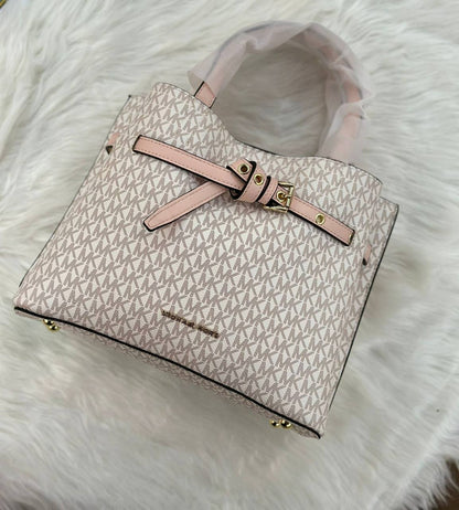 MK AVAILABLE
SIZE 25CM
NO BOX

OFFER NOW
70 DHS🇦🇪🇦🇪🇦🇪

Zain331
♥️♥️♥️