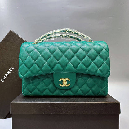 CHANEL
 GOOD QUALITY 
WITH BOX
125 dhs🇦🇪

Zain39
💓💓💓