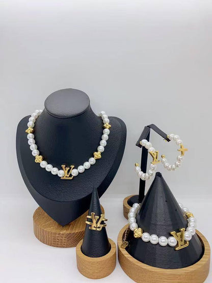 Full Set
45 dhs🪙🌨️

Zain37
♥️♥️♥️