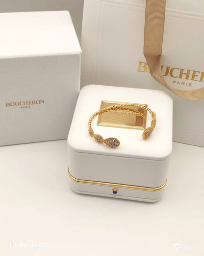 Baucheron

80 dhs🇦🇪🇦🇪

Zain122
♥️♥️♥️