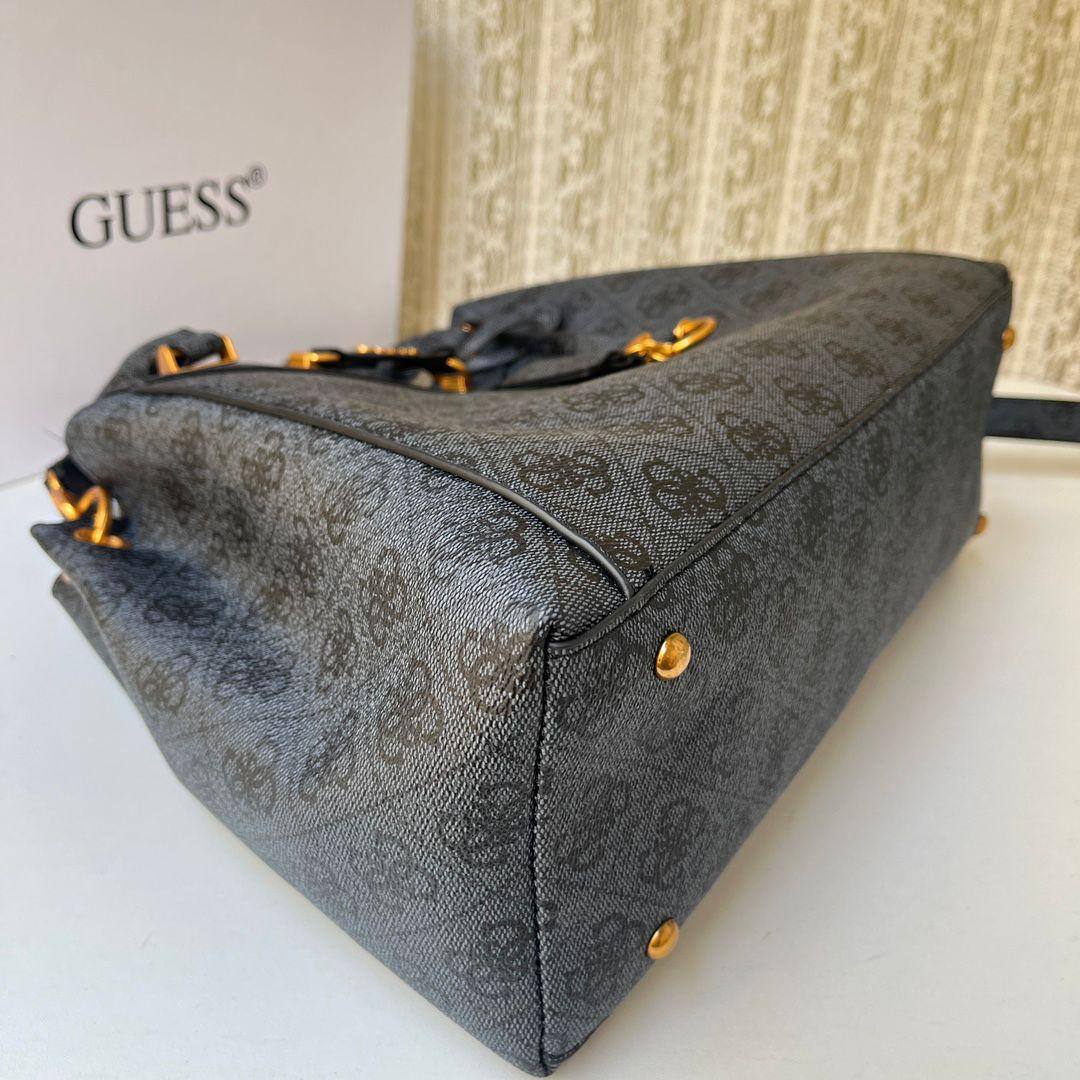 Guess tote
Size: 34 * 24 * 12 cm
95 dhs🪙💕

Zain115
♥️♥️♥️