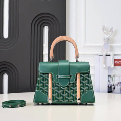 Goyard 

with box🎁🎁🎁

size：21×14×9
115 dhs💓

Zain114
♥️♥️♥️