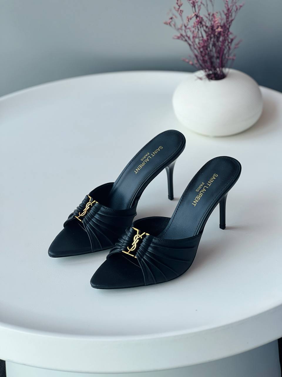 Ysl ✨⭐️
Size 36-41
_Super master high quality_🪡
450 dhs💛

Zain176
♥️♥️♥️