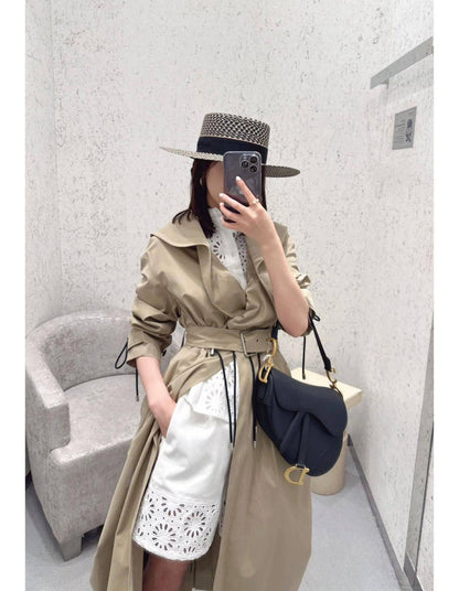 DIOR
 GOOD QUALITY 
WITH BOX
120 dhs✅

Zain295
♥️♥️♥️