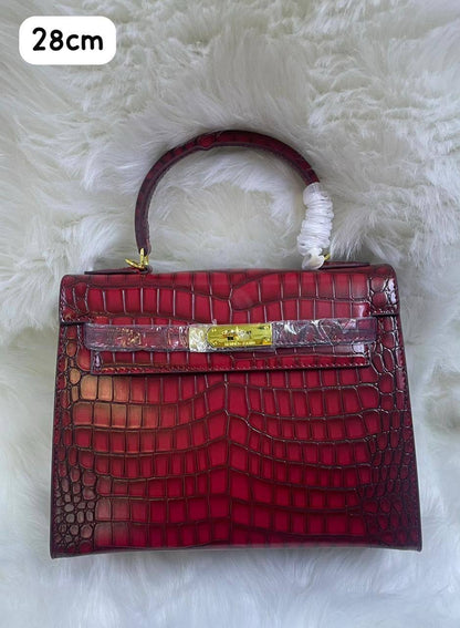 Hermes
105 dhs✅ 

with box
🎁🎁🎁

Zain72
♥️♥️♥️