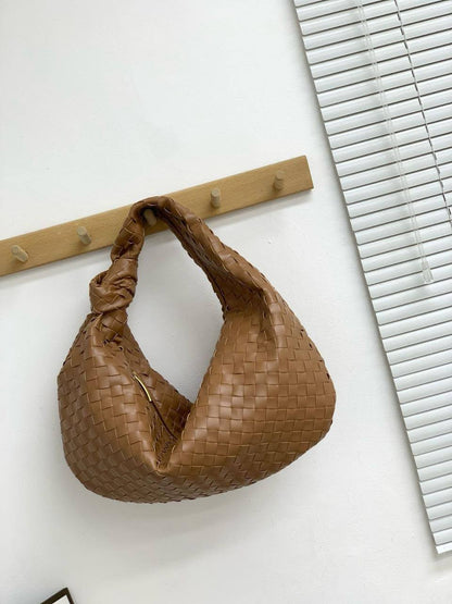 Bottega 


new arrival 

320 dhs🇦🇪🇦🇪🇦🇪

45cm🥰🥰

Zain228
♥️♥️♥️
