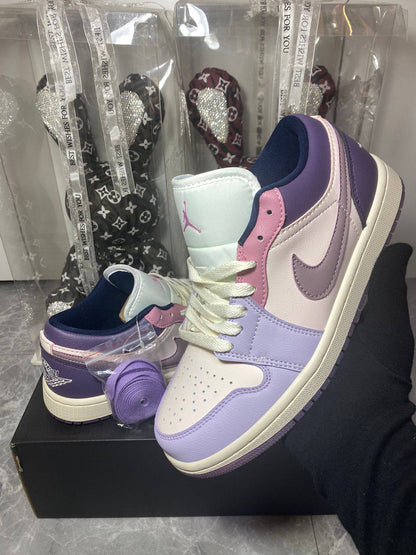 Air Jordan 1 Low "Pastel Plum" 💜🌸
36-41 AVAILABLE 🤩
210 dhs❣️

Zain242
♥️♥️♥️